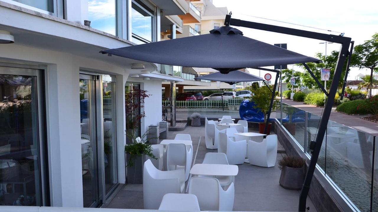 Hotel Rex - Fronte mare Riccione Esterno foto