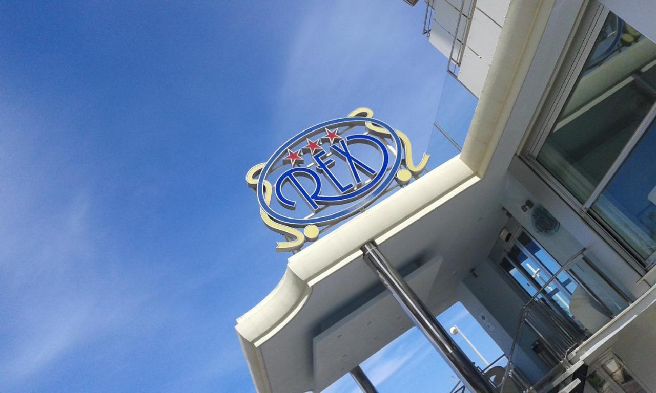 Hotel Rex - Fronte mare Riccione Esterno foto